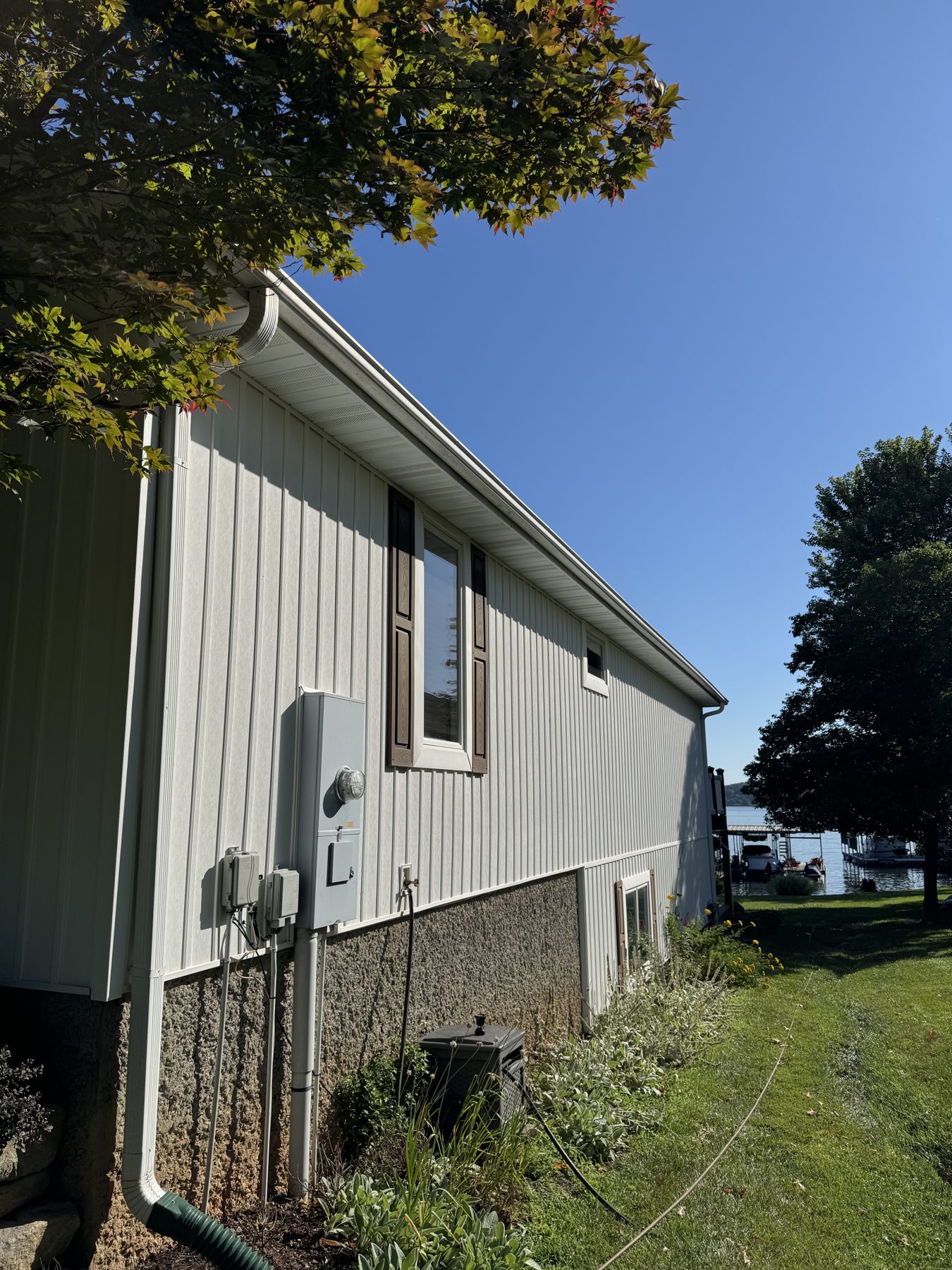 Siding Shadow Detail — TruShine Pressure Washing Murrells Inlet